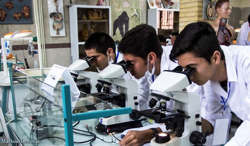 رتبه اول جشنواره علمی پژوهشی کشور به دانش آموزان فارس رسید